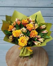 Букет цветов из:  Альстромерии и Розы в Лодейном Поле