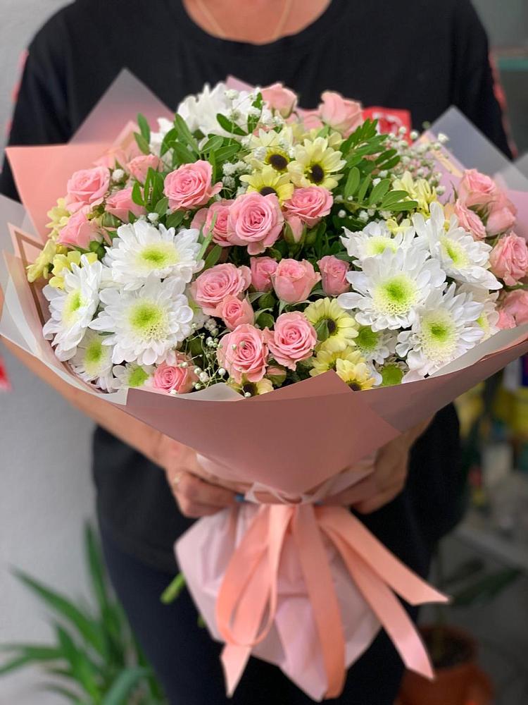 Букет цветов из: Розы и Хризантемы в Лодейном Поле