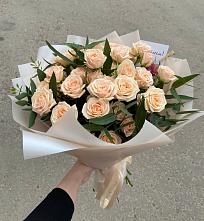 Букет Кремовые розы Латте в Лодейном Поле