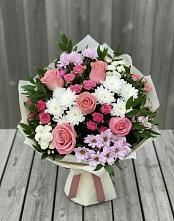 Букет цветов из:  Альстромерии, Гвоздики, Розы и Хризантемы в Лодейном Поле