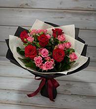 Букет цветов из:  Розы в Лодейном Поле