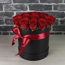 Цветочная композиция из Розы в шляпной коробке #REPLACE_PRED# Лодейном Поле