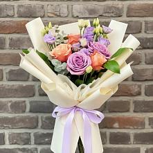 Букет цветов из:  Лизиантусы и Розы #REPLACE_PRED# Лодейном Поле