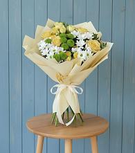 Букет цветов из:  Хризантемы и Розы в Лодейном Поле