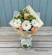 Букет цветов из:  Герберы, Розы и Хризантемы в Лодейном Поле