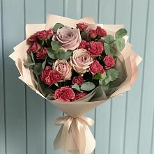 Букет цветов из:  Гвоздики и Розы #REPLACE_PRED# Лодейном Поле
