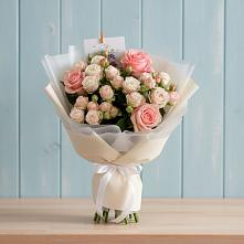 Букет цветов из:  Розы в Лодейном Поле