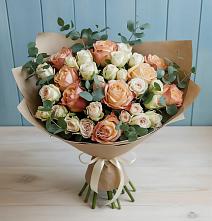 Букет цветов из:  Альстромерии и Розы в Лодейном Поле