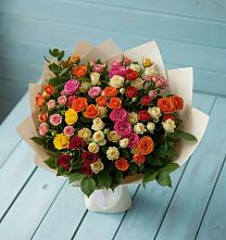 Букет Микс из разноцветных кустовых роз в Лодейном Поле